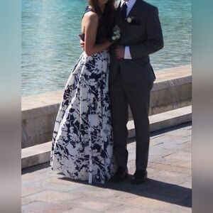 Blondie Nites by Stacy Sklar Formal With Pockets!